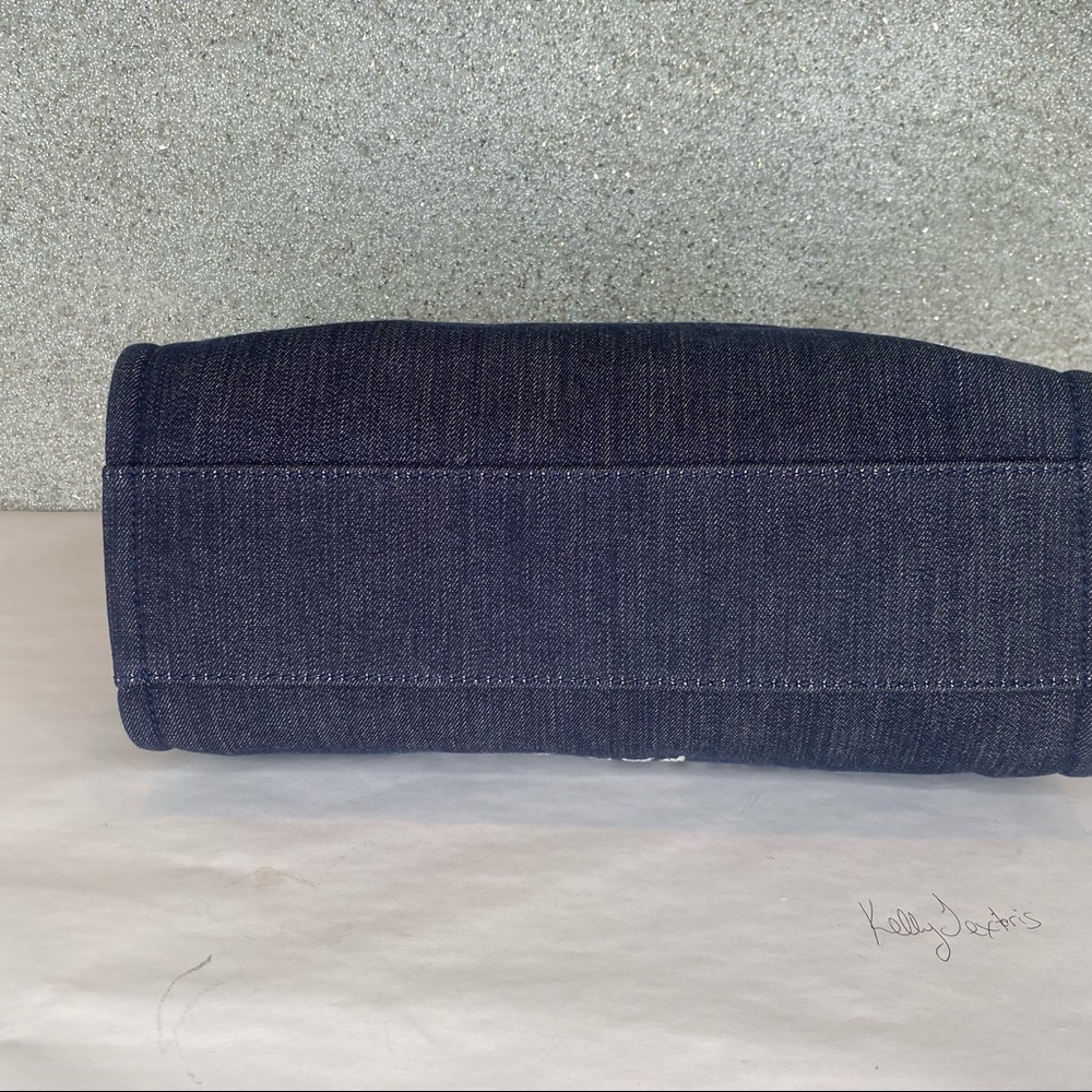 ❤️ SOLD Chanel Small Denim Blue Deauville Tote with gold hardware - Picture 5 of 16